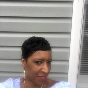 Meet your Posher, Alfreda